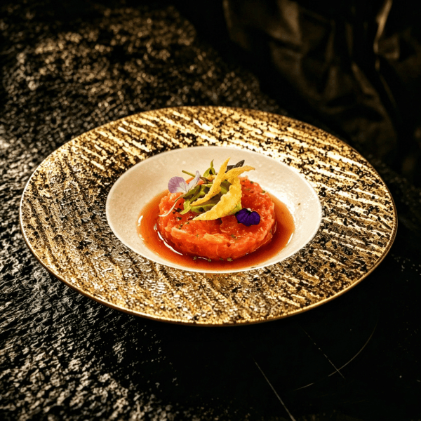 Imagem do menu T70. Tártaro de salmão